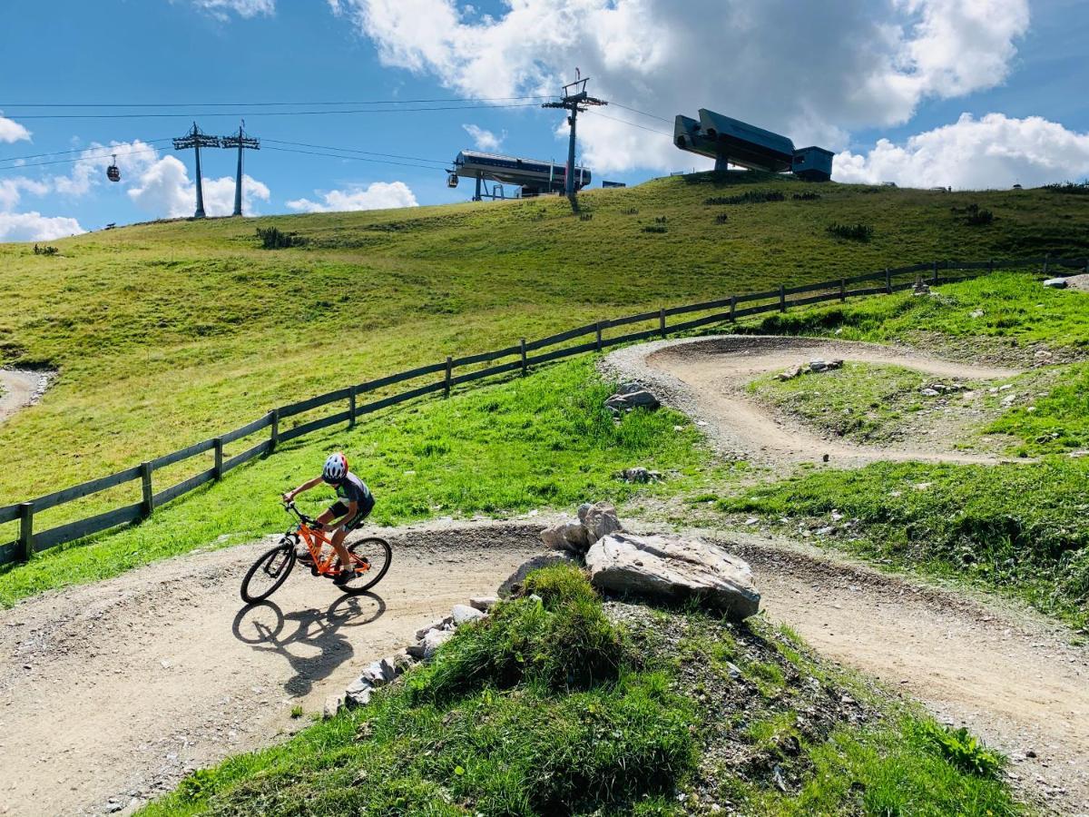 Bergkristallhaus Ramsau am Dachstein Bagian luar foto