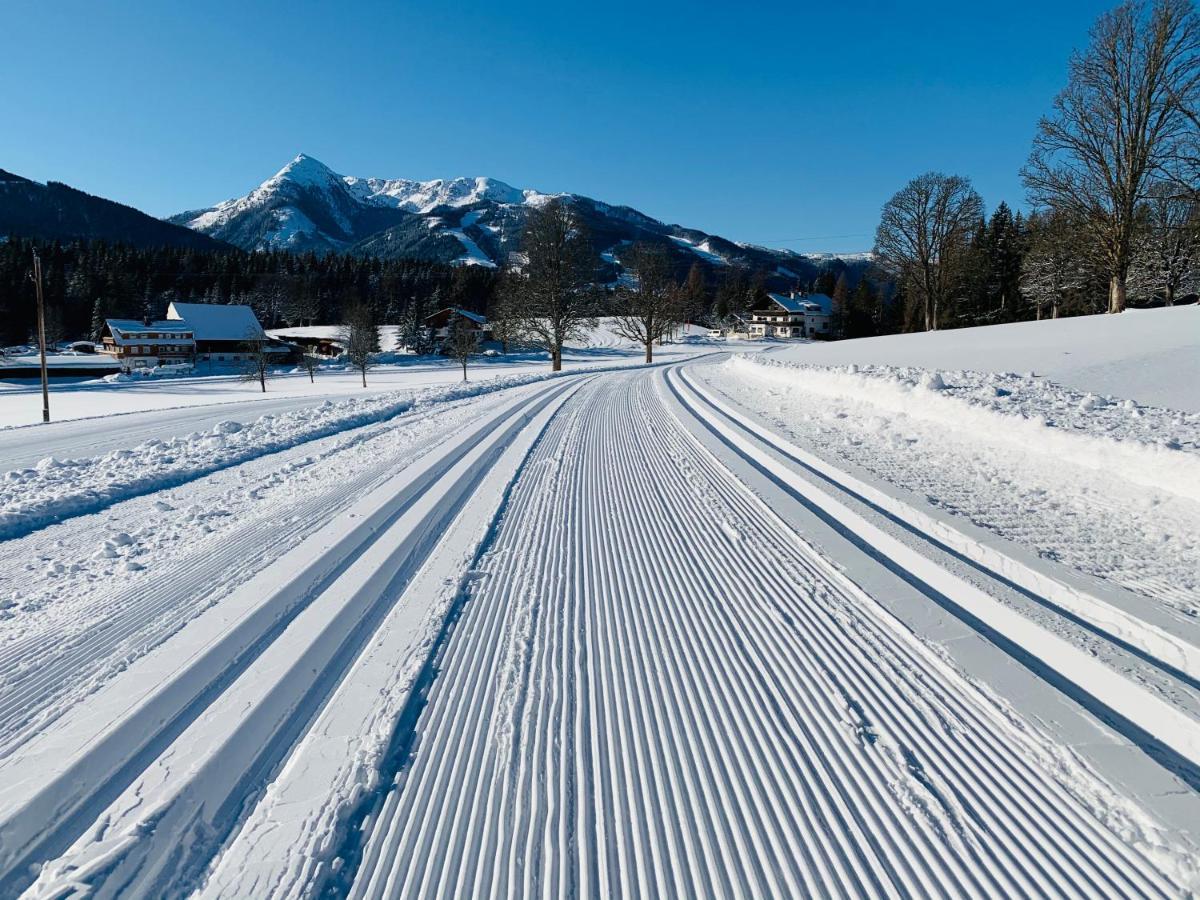 Bergkristallhaus Ramsau am Dachstein Bagian luar foto